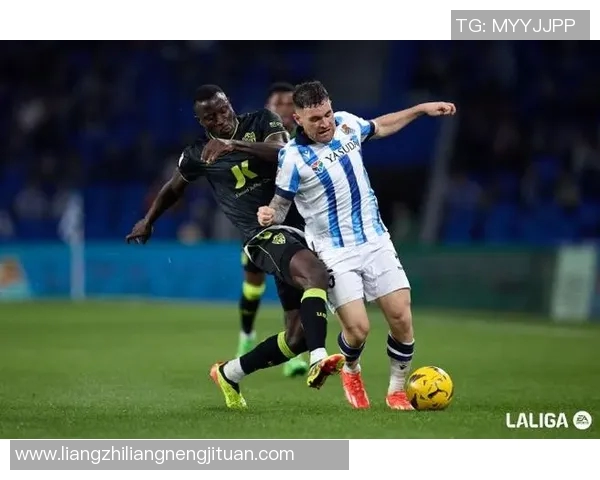 皇家社会官方宣布签下阿尔梅里亚射手，引援助力西甲冲刺计划